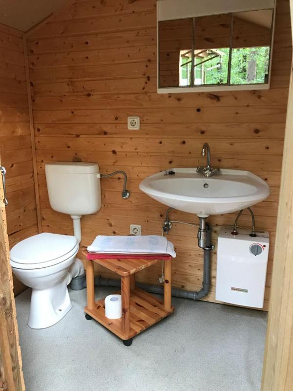 Waldidylle - Bungalows An Der Talsperre Kriebstein Zimmer foto